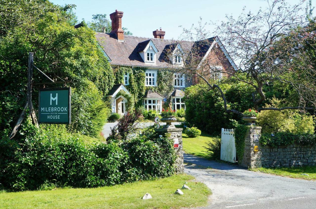 Milebrook House Bed & Breakfast Knighton  Dış mekan fotoğraf