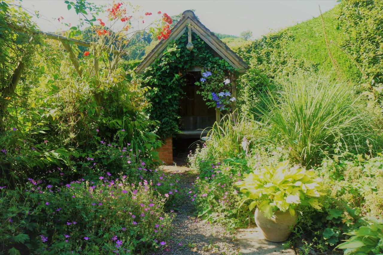 Milebrook House Bed & Breakfast Knighton  Dış mekan fotoğraf